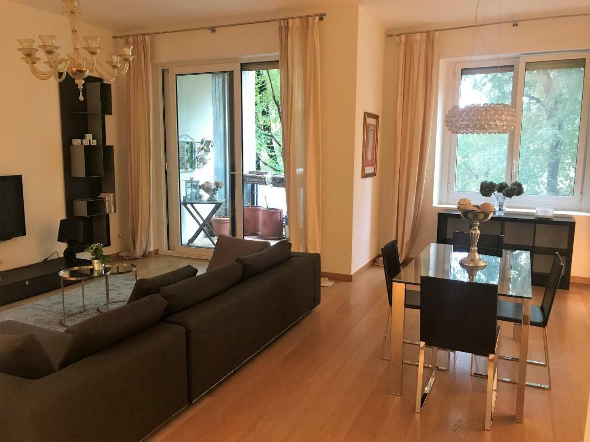 8 Via Giuseppe Vigoni Appartement *